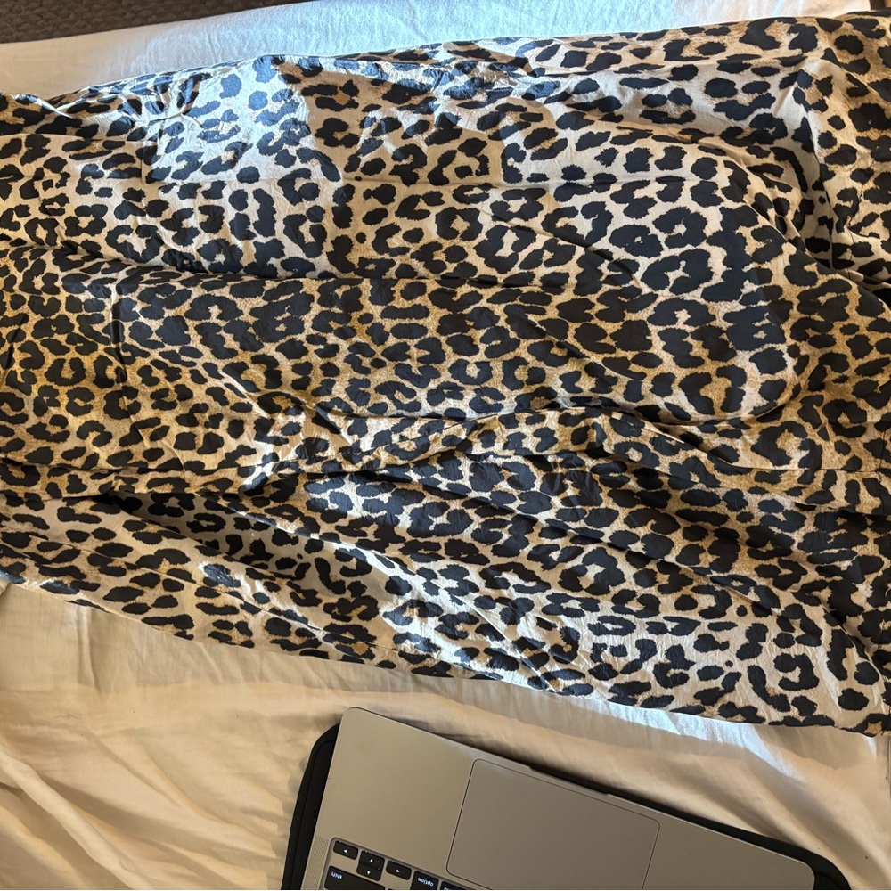 Ganni Leopard shirred collared Maxi Dress in Beige, Black, Brown silk cotton - Picture 5 of 5